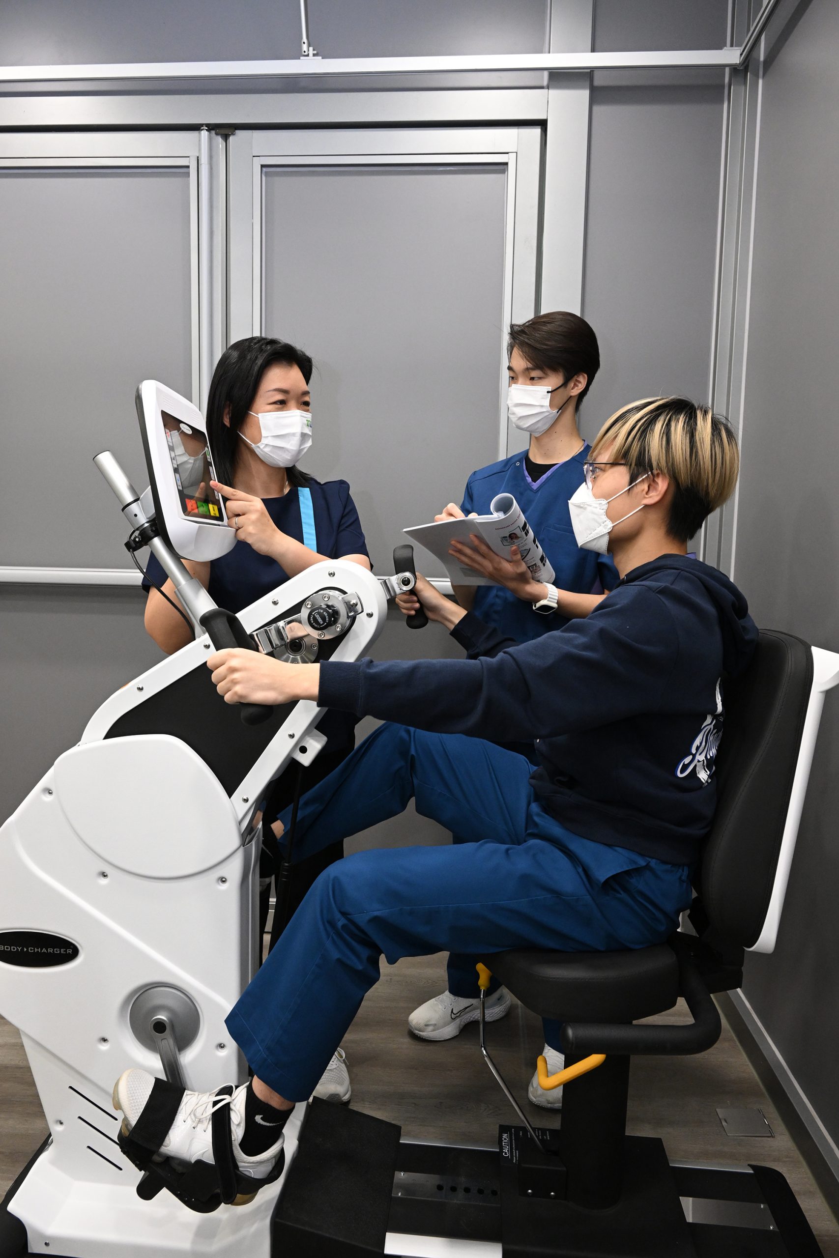 都大物理治疗中心可为物理治疗学系学生提供实习场所，加强临床培训，并结合人才发展丶社区服务及知识转移等功能，为都大社群及社区提供专业治疗。