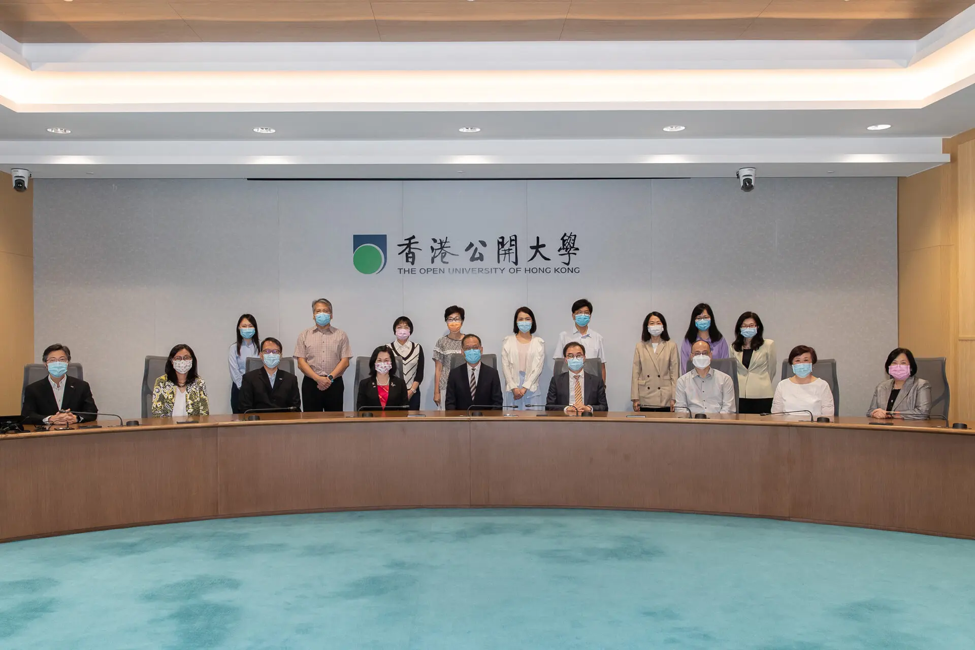 东华学院到访公开大学
