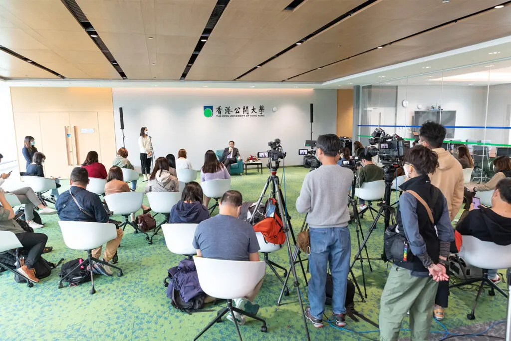 Retiring President Prof. Yuk-Shan Wong shares his memorable moments with the media