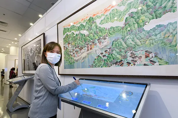 創意藝術學生揉合藝術與科技  參與全球水墨畫大展
