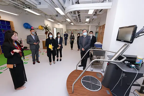 仁愛堂到訪香港都會大學