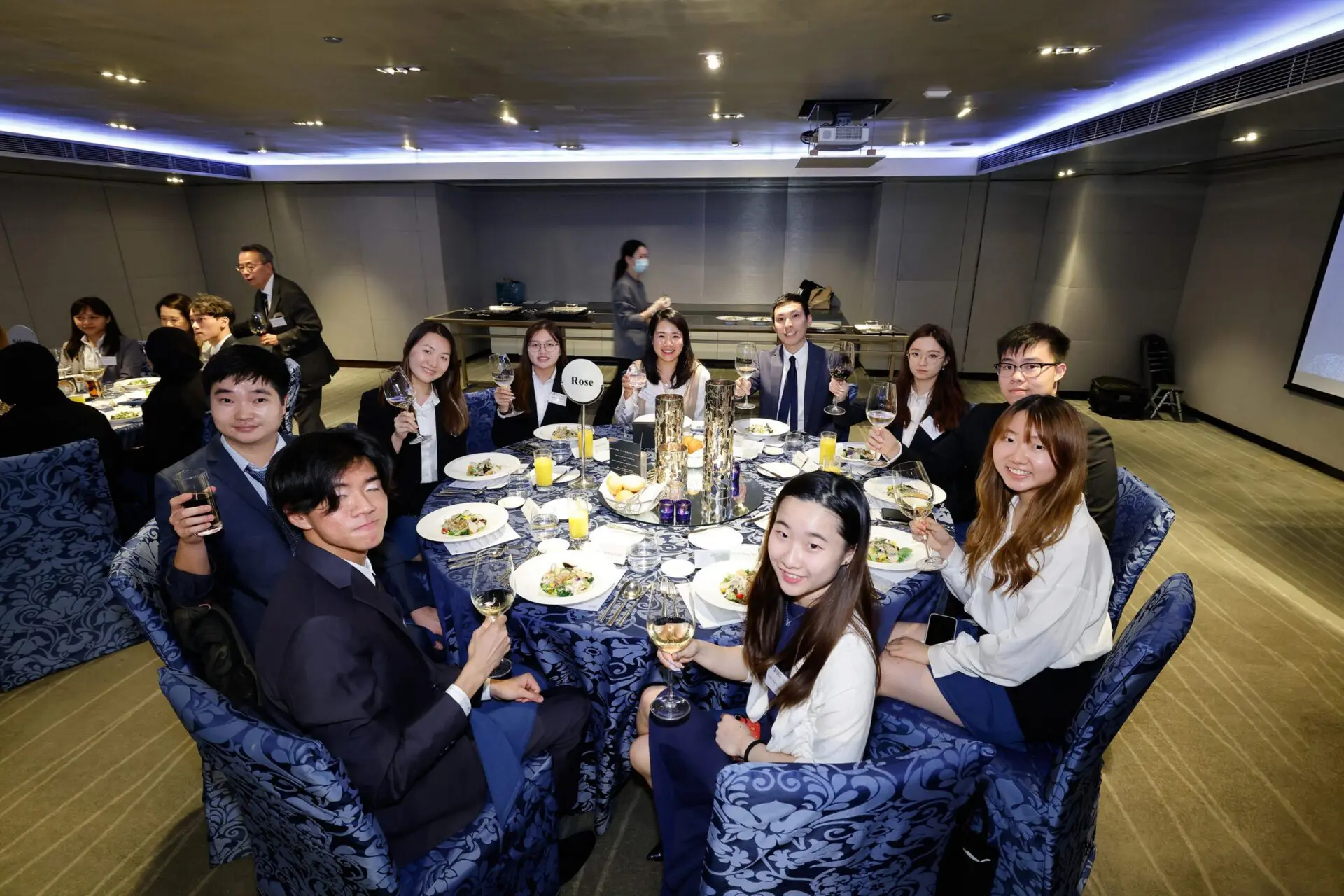 HKMU Fountain of Knowledge 2022/23 concludes with a networking dinner