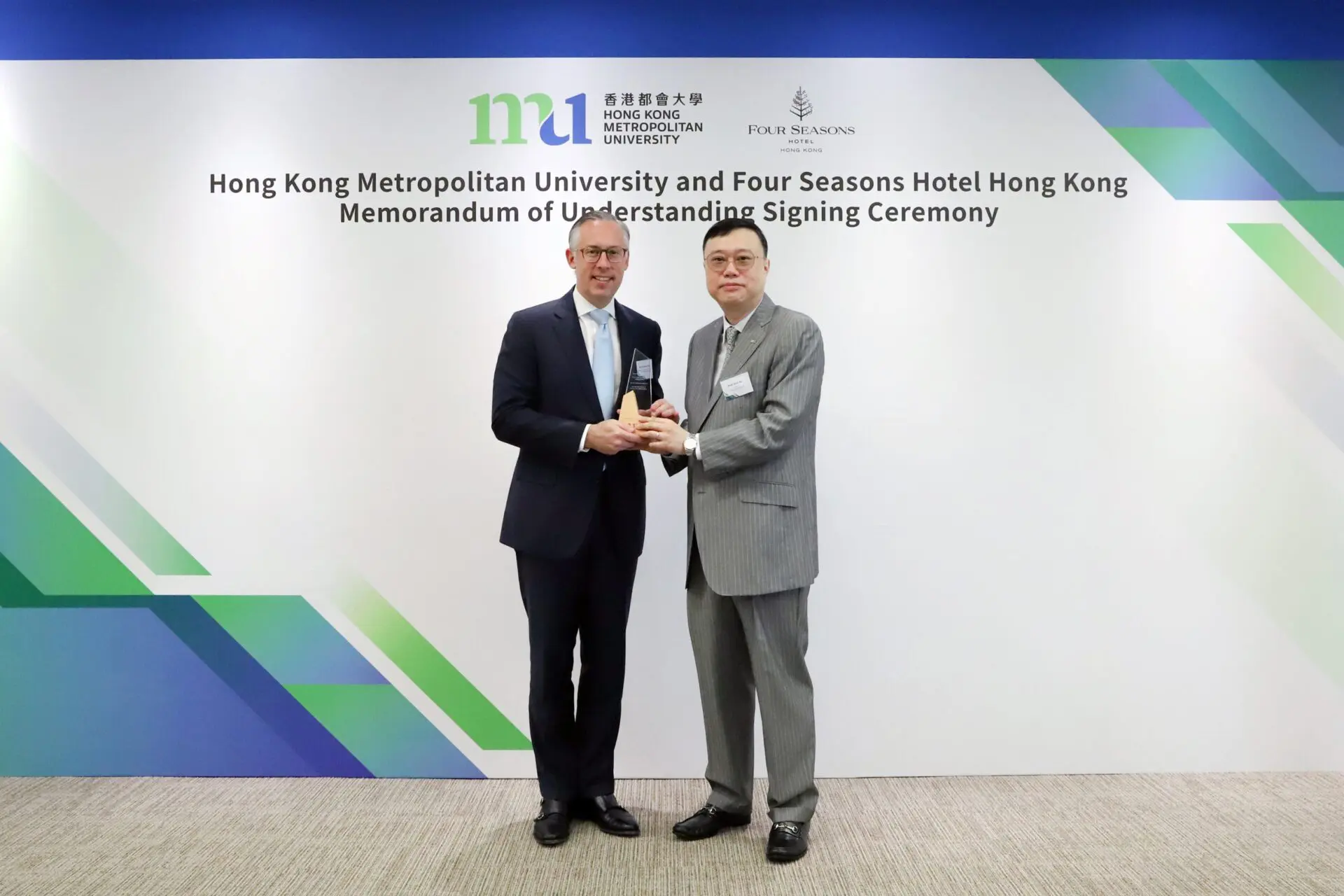香港都會大學與香港四季酒店簽訂備忘錄　為酒店和旅遊業培育人才