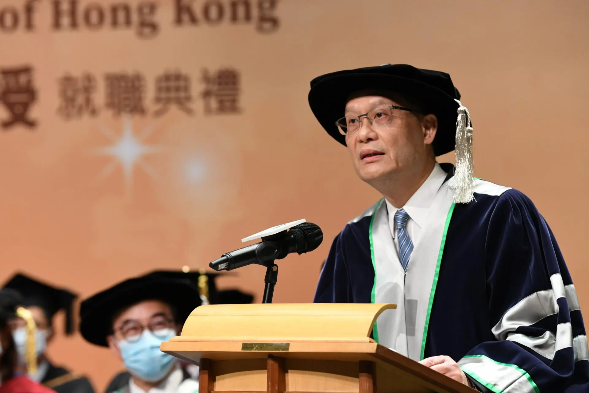 Prof. Paul Lam Kwan-sing officially installed as President of OUHK to lead the University to new heights