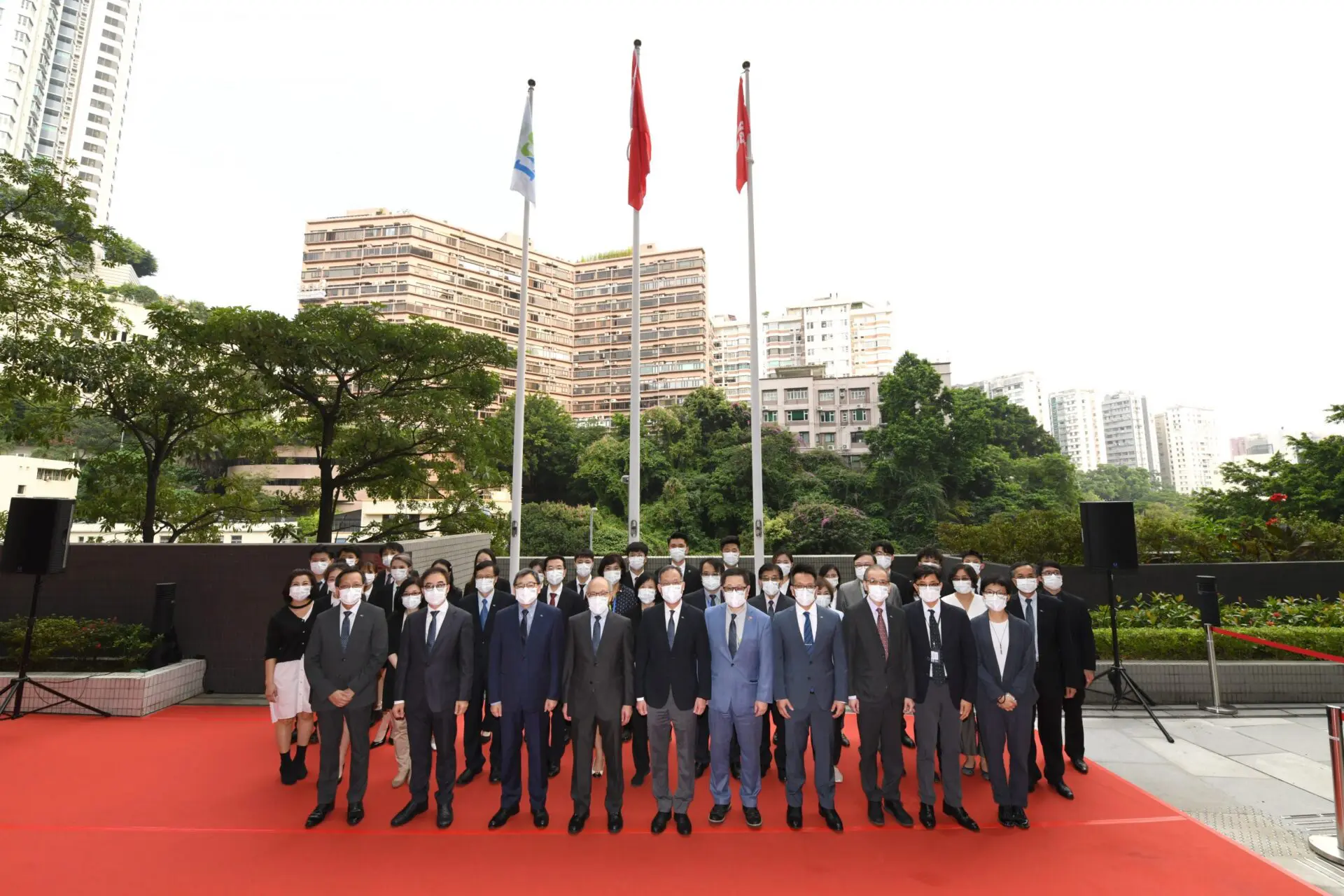 香港都會大學舉行升旗禮賀國慶72周年
