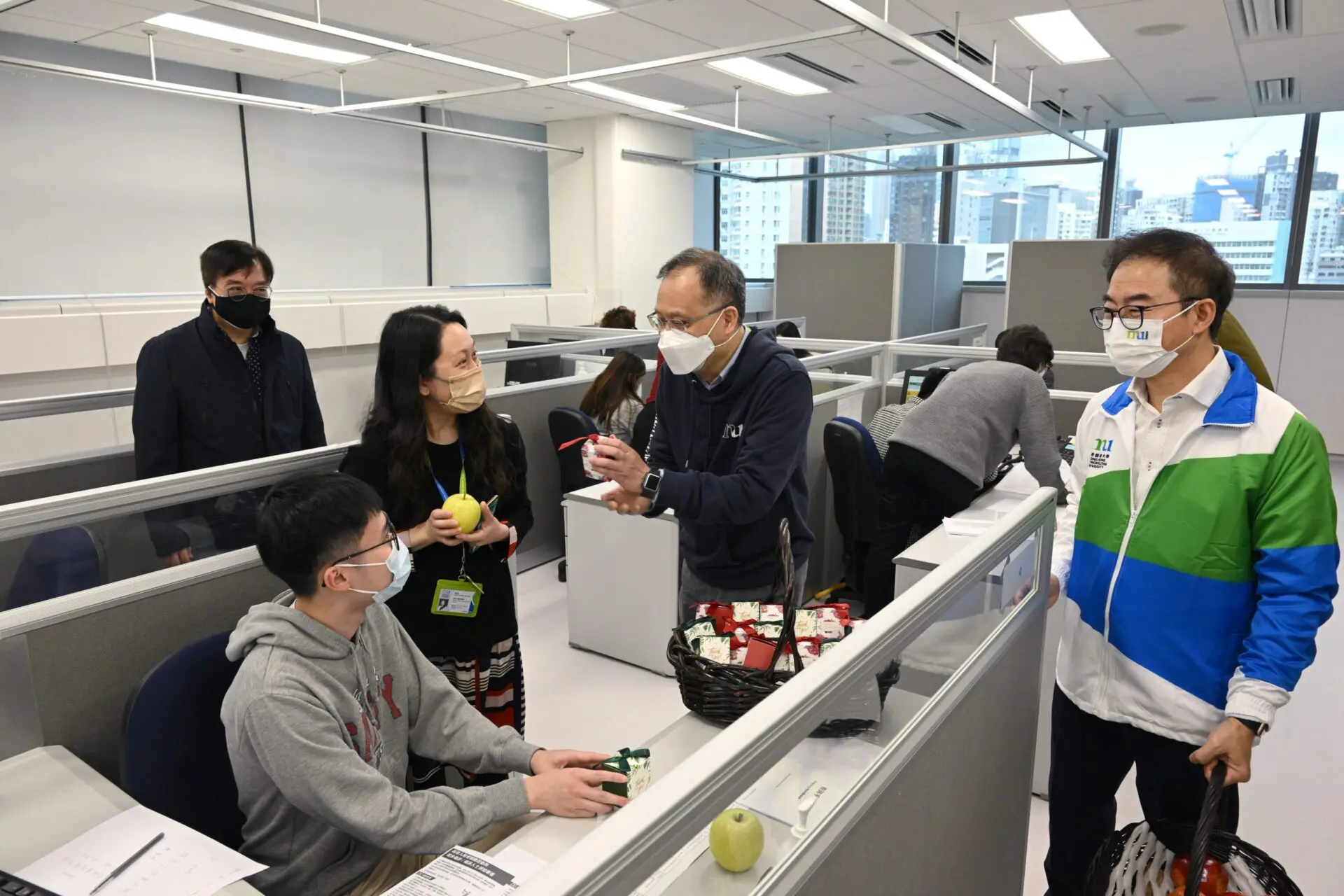 都会大学同心抗疫 设立医管局热线支援中心