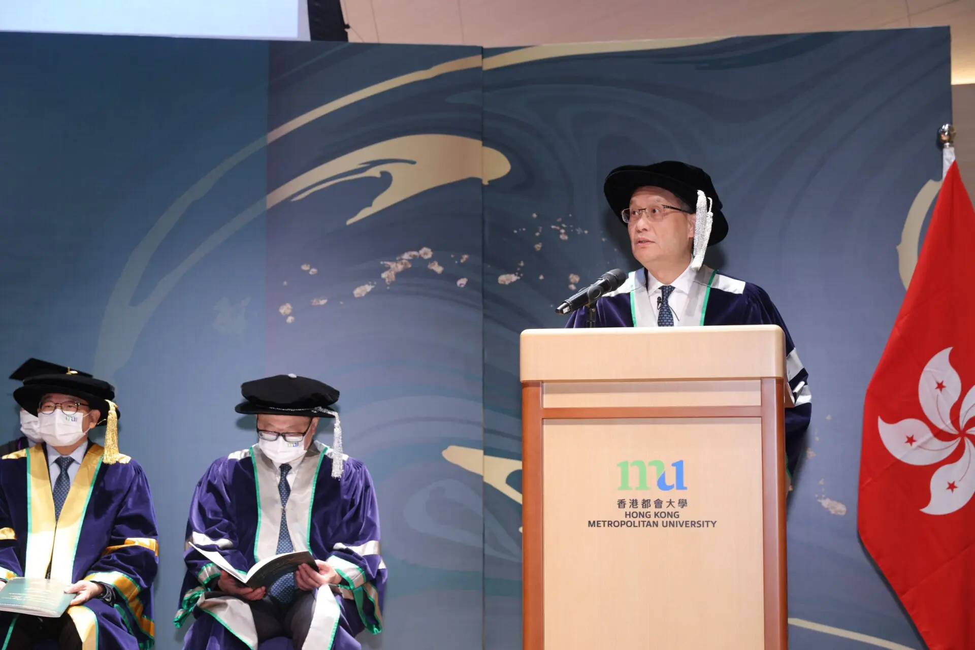 都會大學頒授2021年度榮譽博士學位予三位傑出學者