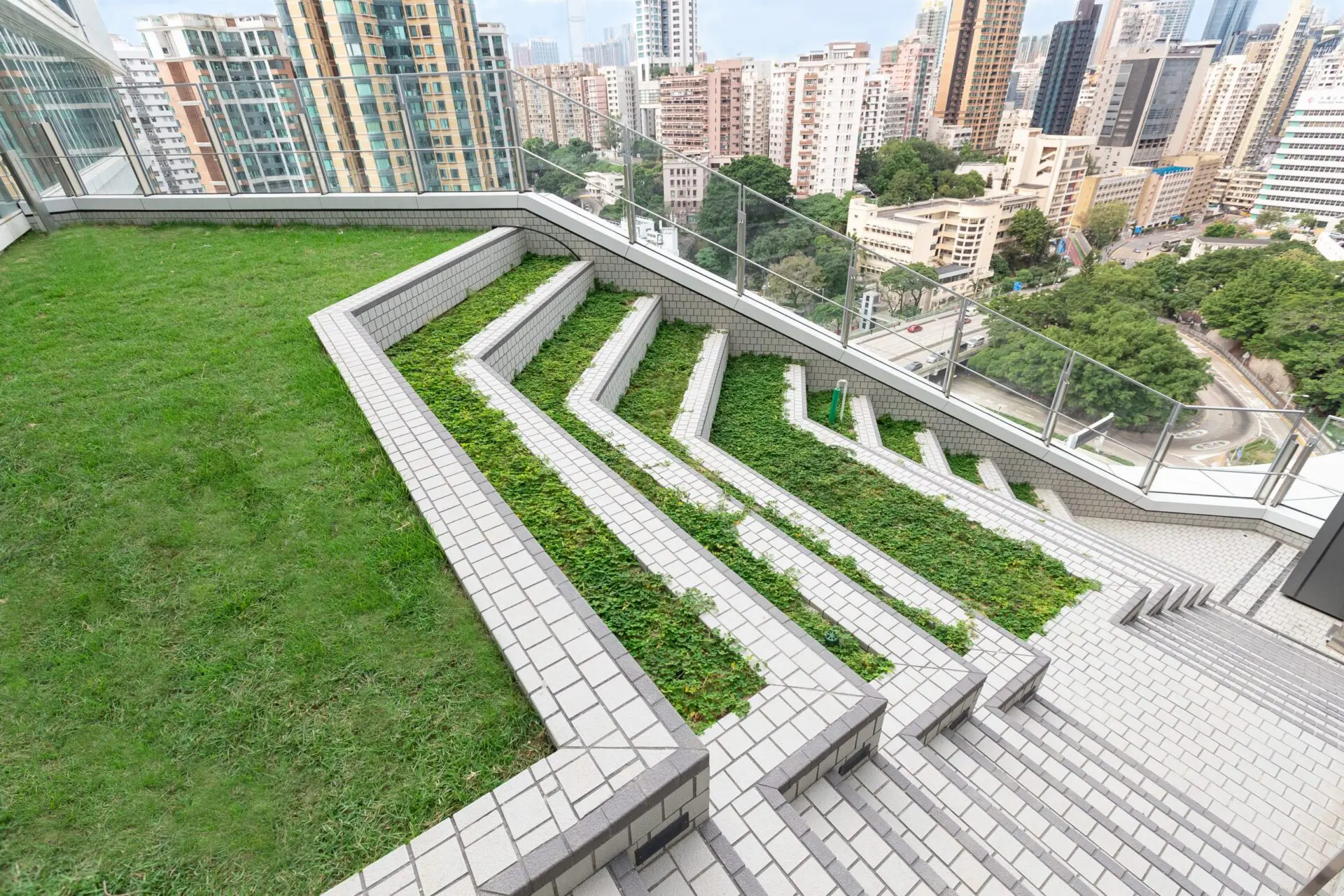 香港都會大學賽馬會健康護理學院獲頒環保建築最高評級