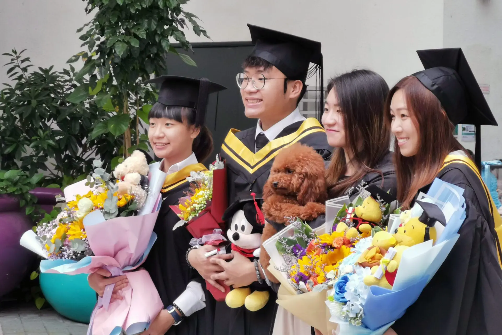 香港都会大学举行第30届毕业典礼　颁授学位予7,000毕业生