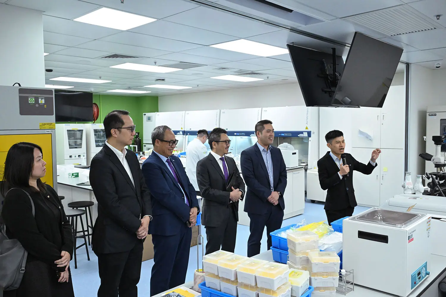 Visit by Federation of Hong Kong Industries