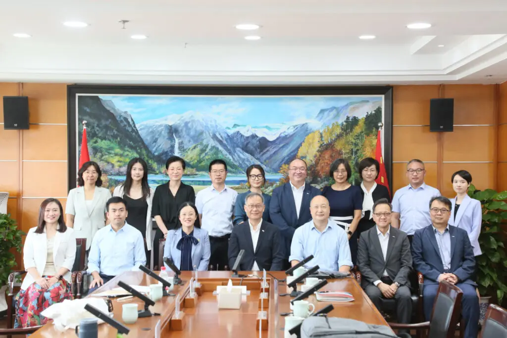 HKMU President leads delegation to visit universities, hospitals and enterprises in Zhejiang to enhance academic and research collaboration