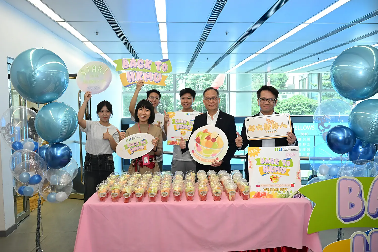 President welcomes students back to campus for the new academic year with fresh fruit cups