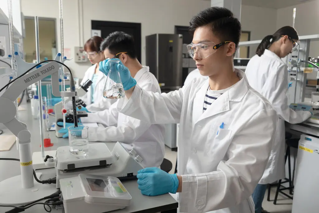 HKMU ranks first in the number of programmes and places in SSSDP among self-financing institutions