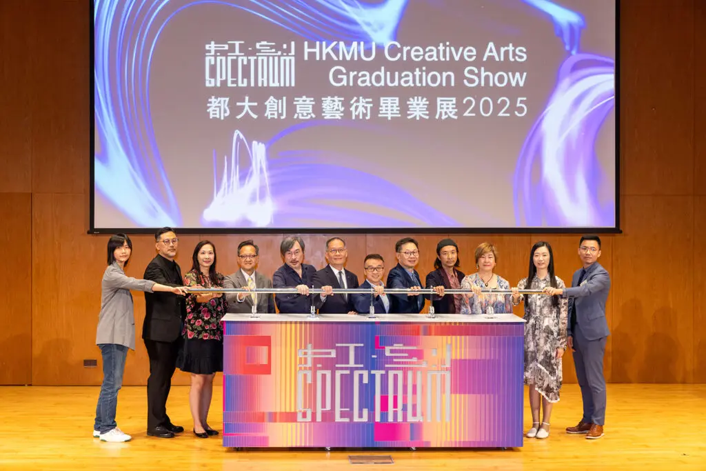 香港都会大学创意艺术毕业展「虹•刻」 汇聚学生创作光芒