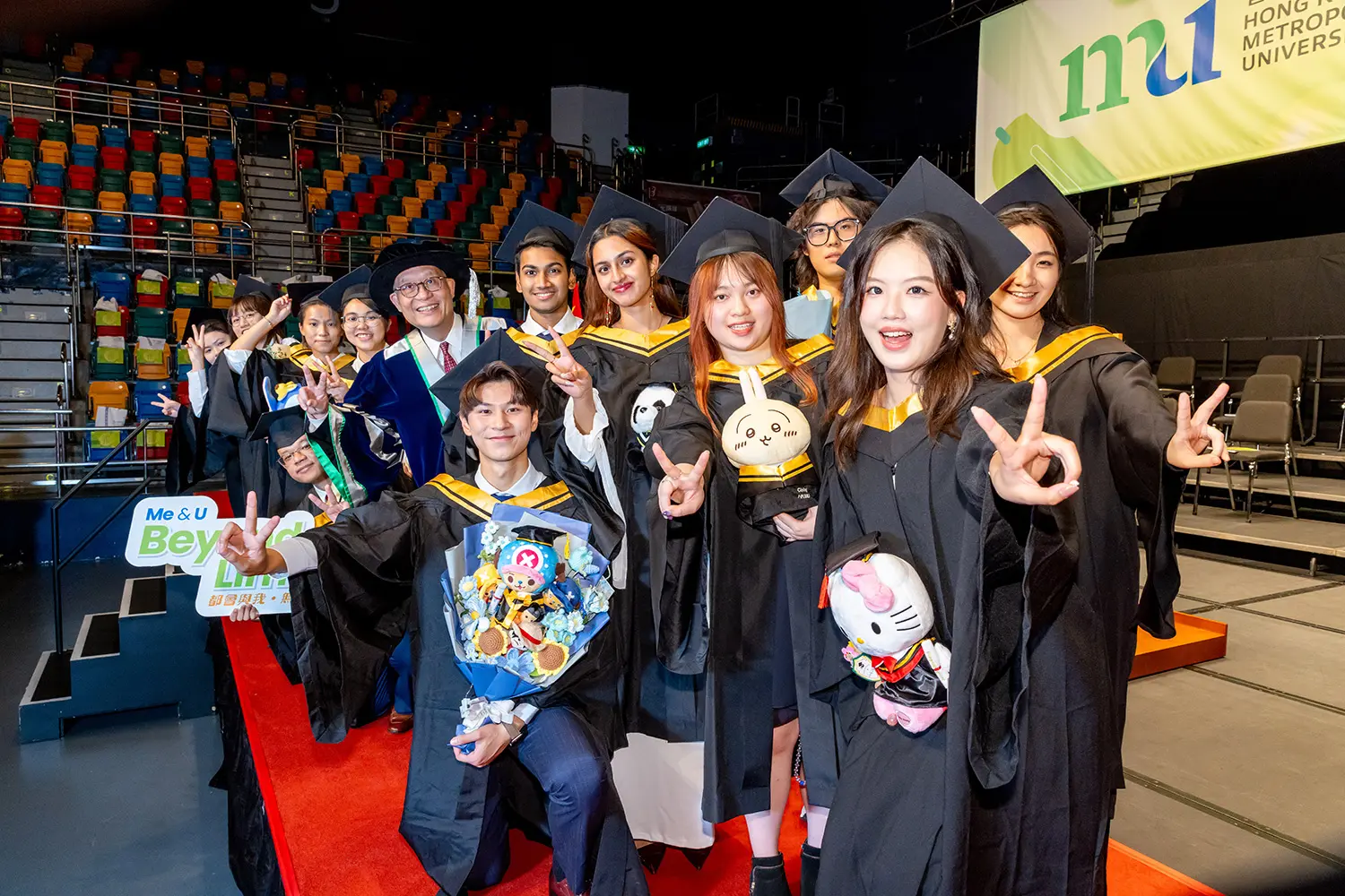 HKMU 36th Congregation: President encourages graduates to become responsible citizens with leadership qualities