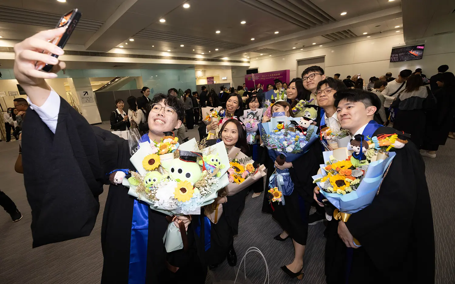 HKMU 37th Congregation: President encourages graduates to embrace challenges with critical thinking and passion