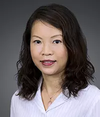 黃靄儀女士