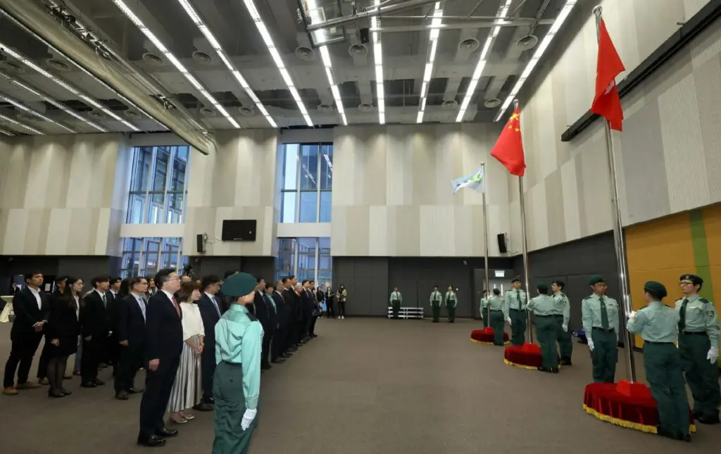 HKMU hosts flag-raising ceremony on New Year's Day